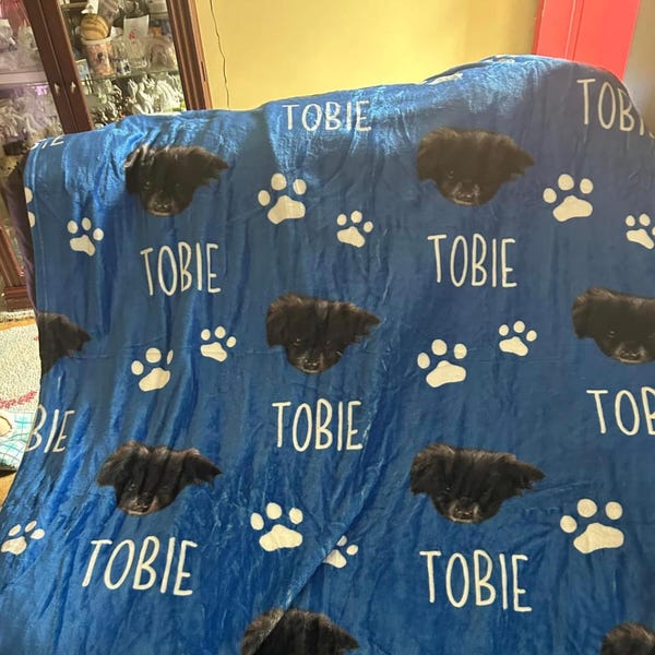 Personalized Dog Quilt/Fleece Blanket - Up to 5 Dogs - Best Gift For Dog Lovers main image 1