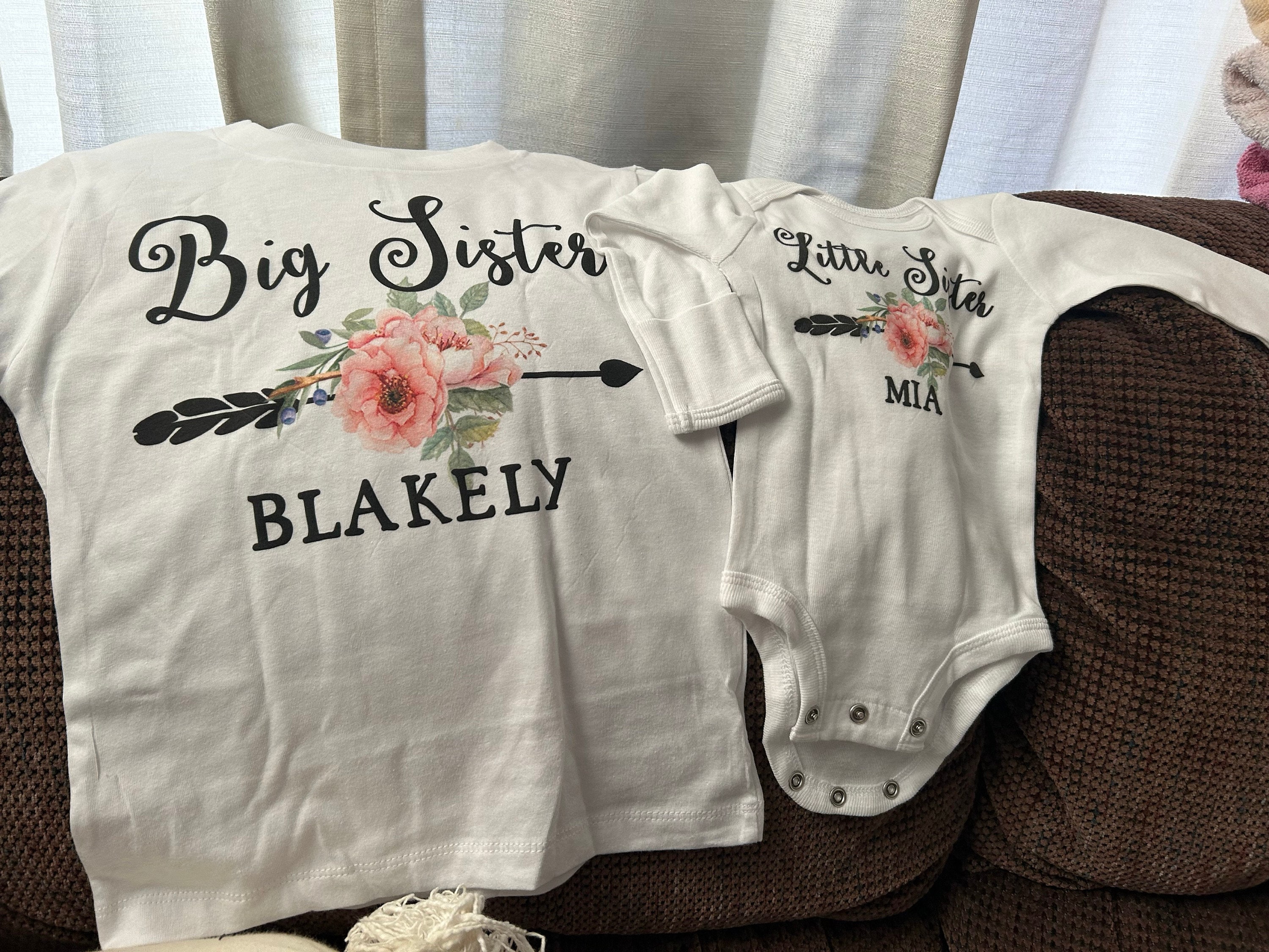 Big sister little sister set named matching sibling set big sister shirt little sister shirt personalization sibling shirts photo props top