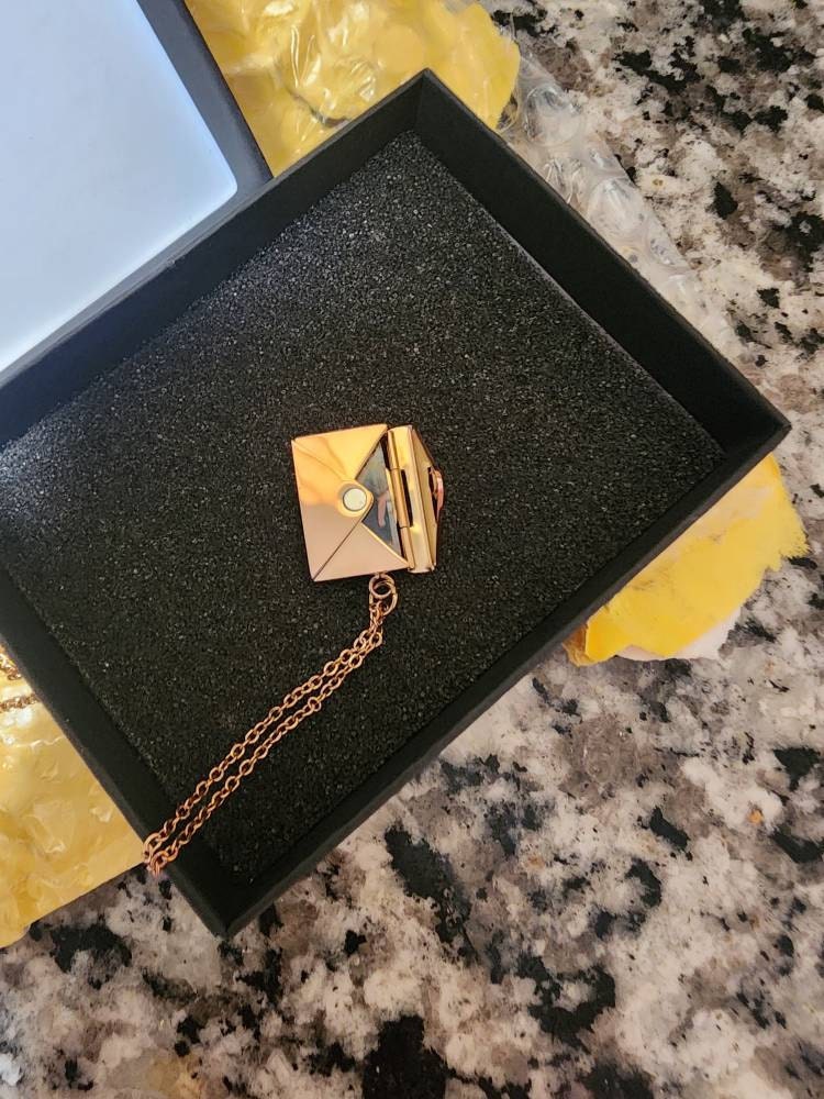 PERIMADE Custom Engraving Photo Locket • Gold Mail Envelope Couple Necklace • Sentimental Relationship Jewelry • Trendy Best Friend Gift