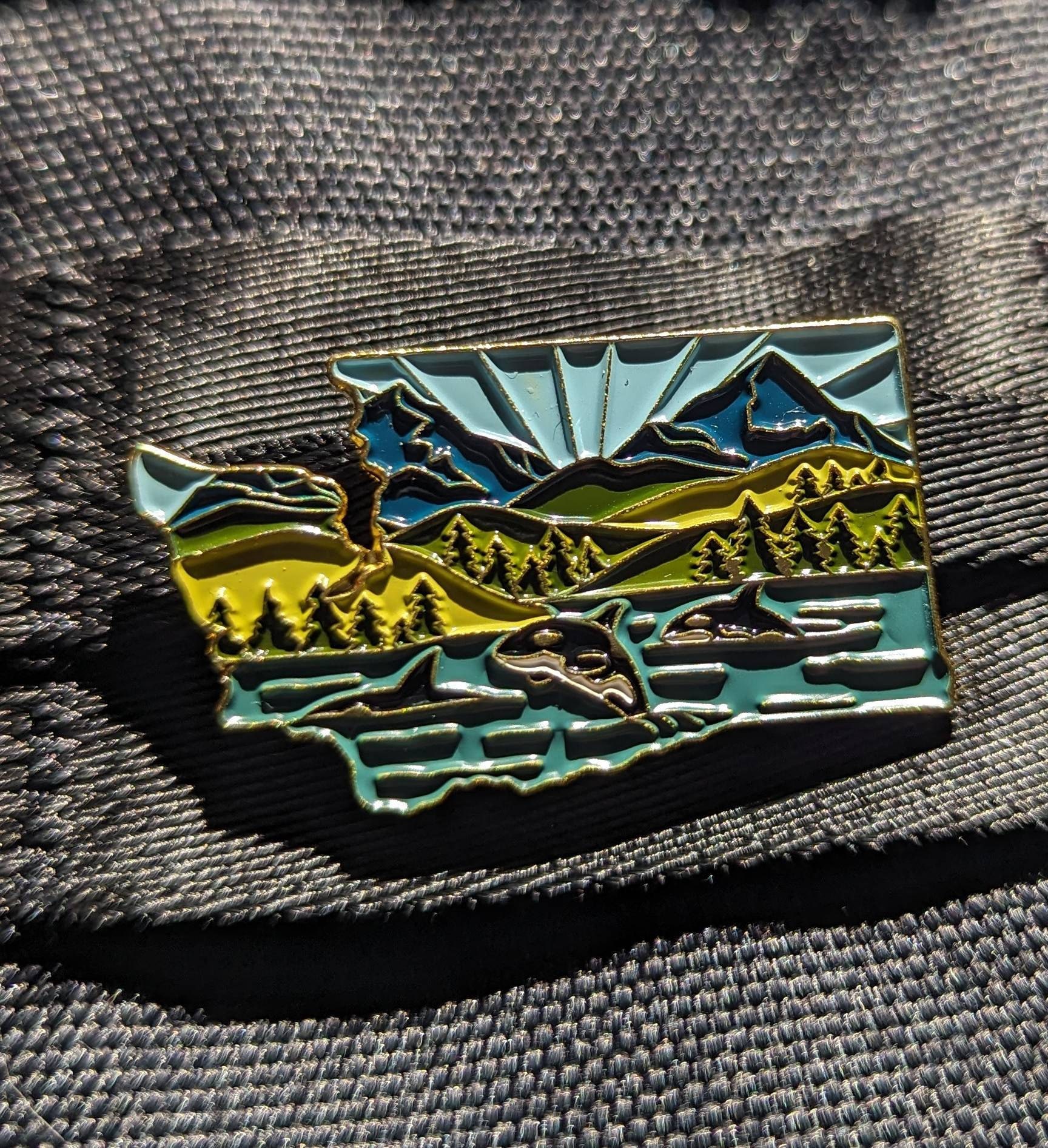 Washington Enamel Pin | Gold Soft Enamel Pin | Illustrated United State Pin | Butterfly Clasp | 1.25&quot;