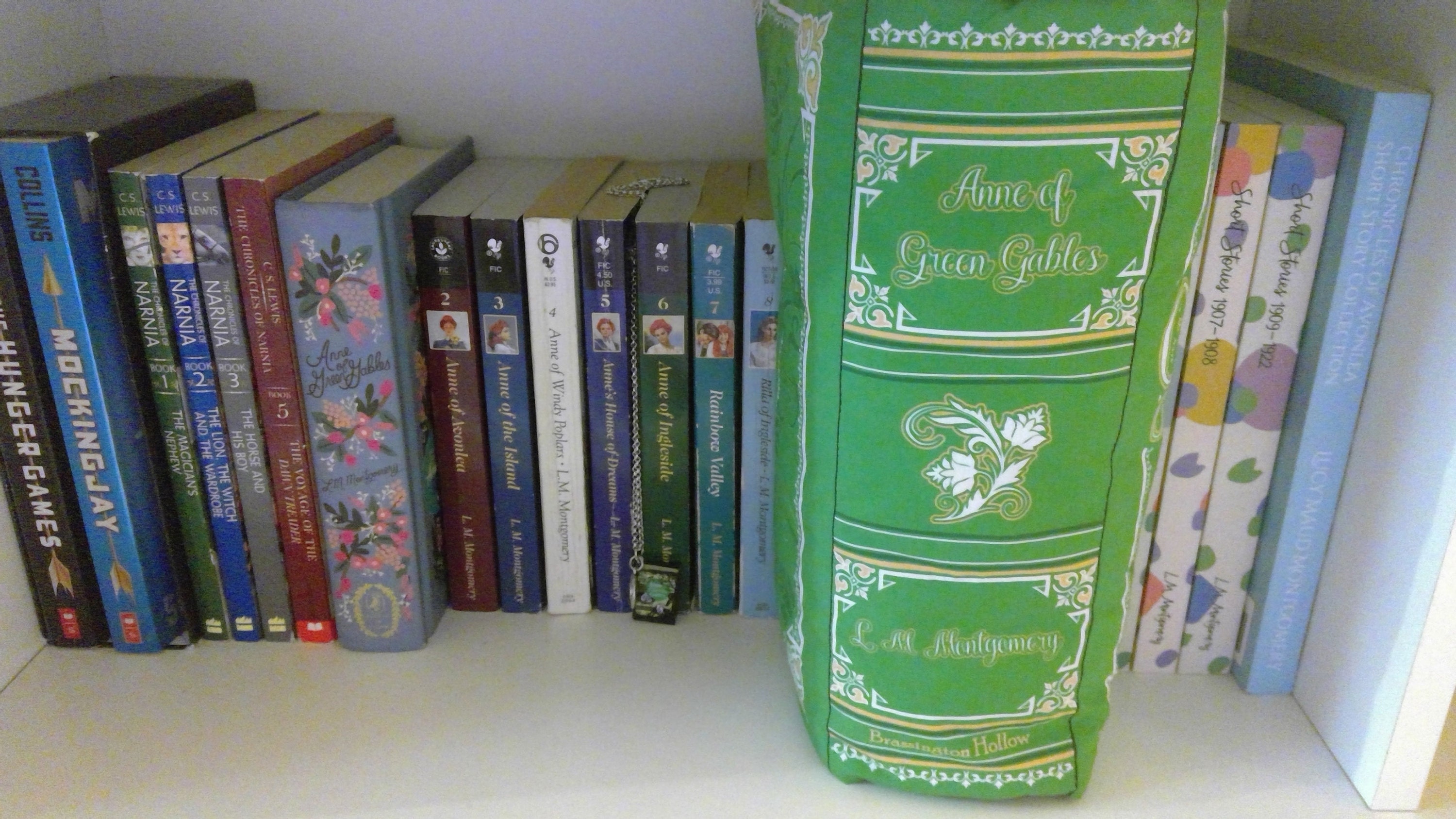 Anne of Green Gables Pillow Book