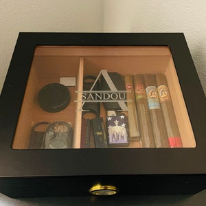Luxury Cigar Humidor Box Cedar Cigar Display Box Holds 30 Cigars - Glass  Top Cigar Storage Box with …See more Luxury Cigar Humidor Box Cedar Cigar