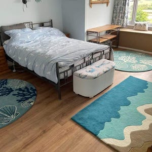 Luxurious 100% Wool Rose shape Flower Tufted Rug. Nature inspired Design, Soft Tufted Carpet for Bedroom, Living Room, Flower Themed Gift.
