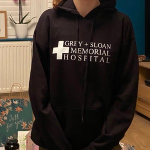 Grey's Anatomy: Who Was Stephanie Leifer? Season 21 Tribute Explained Grey's Anatomy: Who Was Stephanie Leifer? Season 21 Tribute Explained