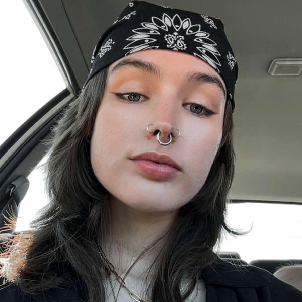 16G 316L Surgical Steel Long Curved Disturbed Chin Lip Ring Labret Horn ...