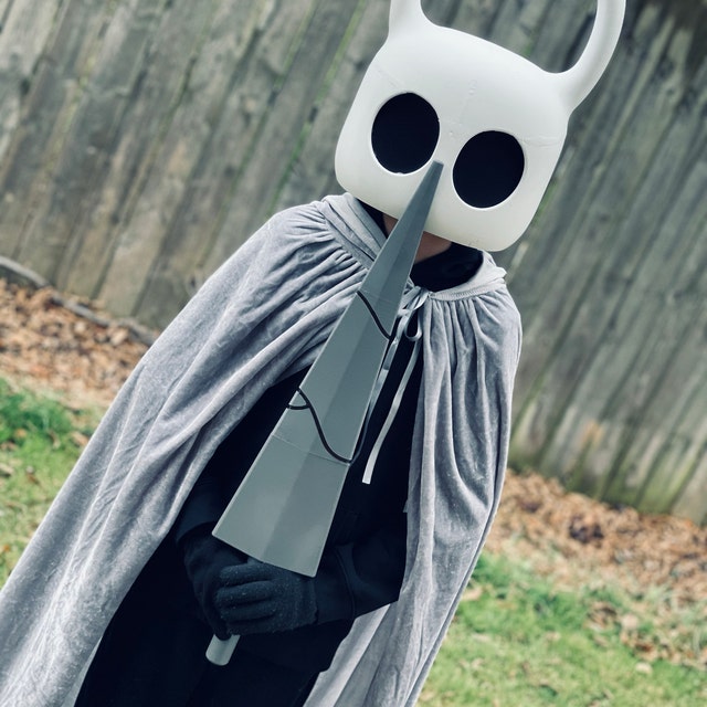 Hollow knight costume deals