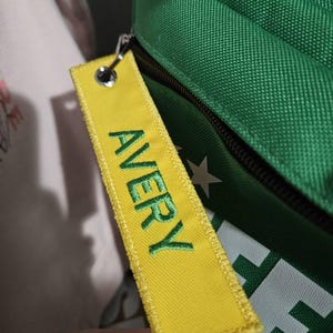 Ashley lade till en bild av sitt köp