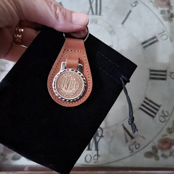 60th Brthday Gft - 1965 Lucky Sxpence Con Keyrng/brooch Or Necklace Great Brtan - Perfect - Foto 6