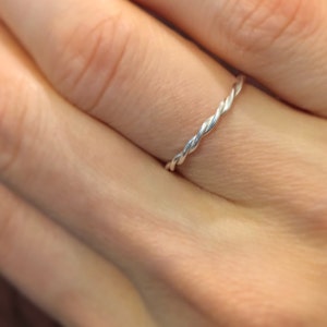 Silver Twist Ring Relaxed Rope Infinity Loose Twisted Skinny Wedding ...