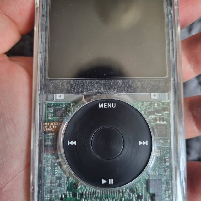 Apple iPod Classic - 第 5 世代、クリア+ブラック (3000 mAh