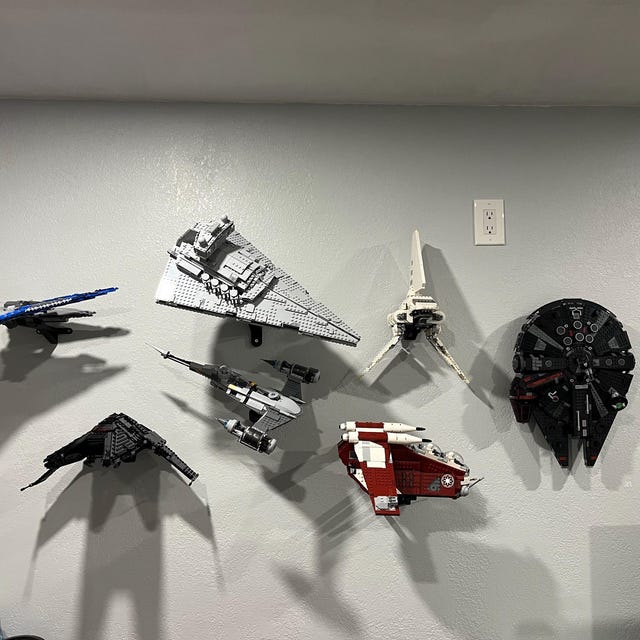 Wall Mount for LEGO® Star Wars™ 75336 Inquisitor Transport Scythe