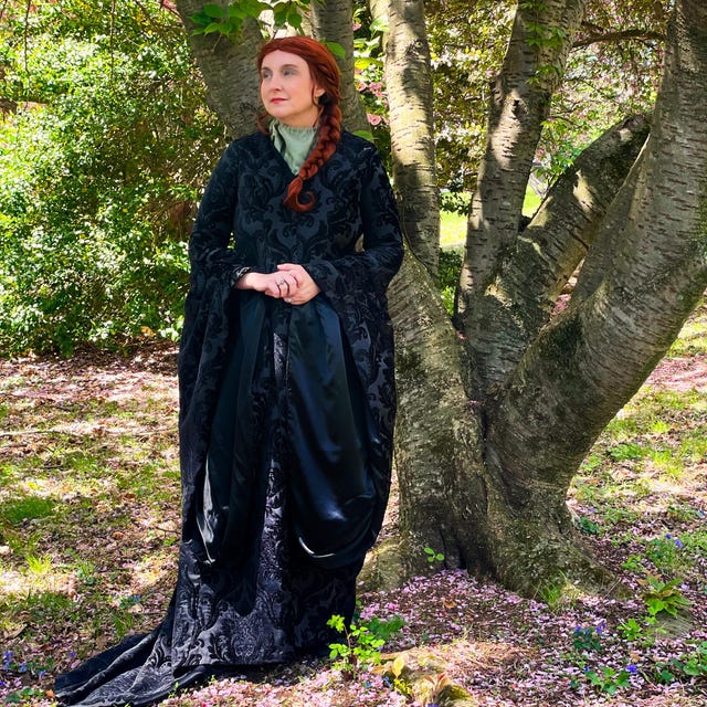 lady stark dress Inspired by Catelyn Stark, Black Dresses and a Custom-made Beige Scarf! sansa stark dresses
