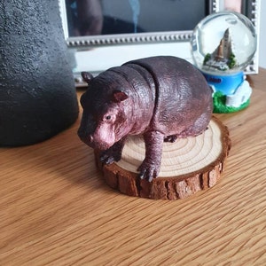1/12スケールの赤ちゃんカバのフィギュア、リアルな塗装 - Etsy 日本