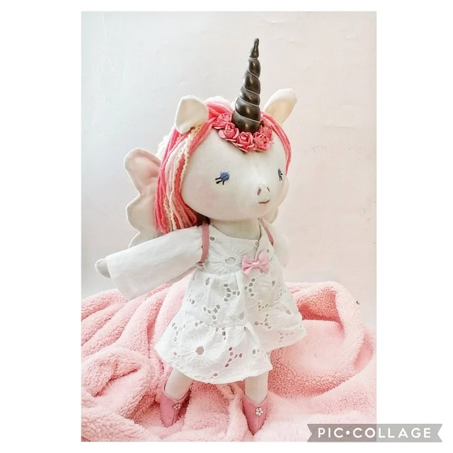 簡単ユニコーンぬいぐるみ縫製パターン - 楽しいDIY - Mes Petites Lunes