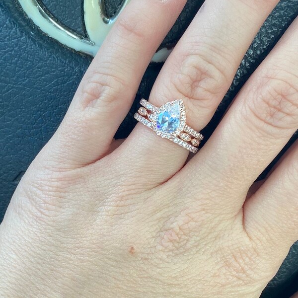 1.5 Ctw Classic Pear Engagement Ring, Man Made Diamond Simulants, Halo ...
