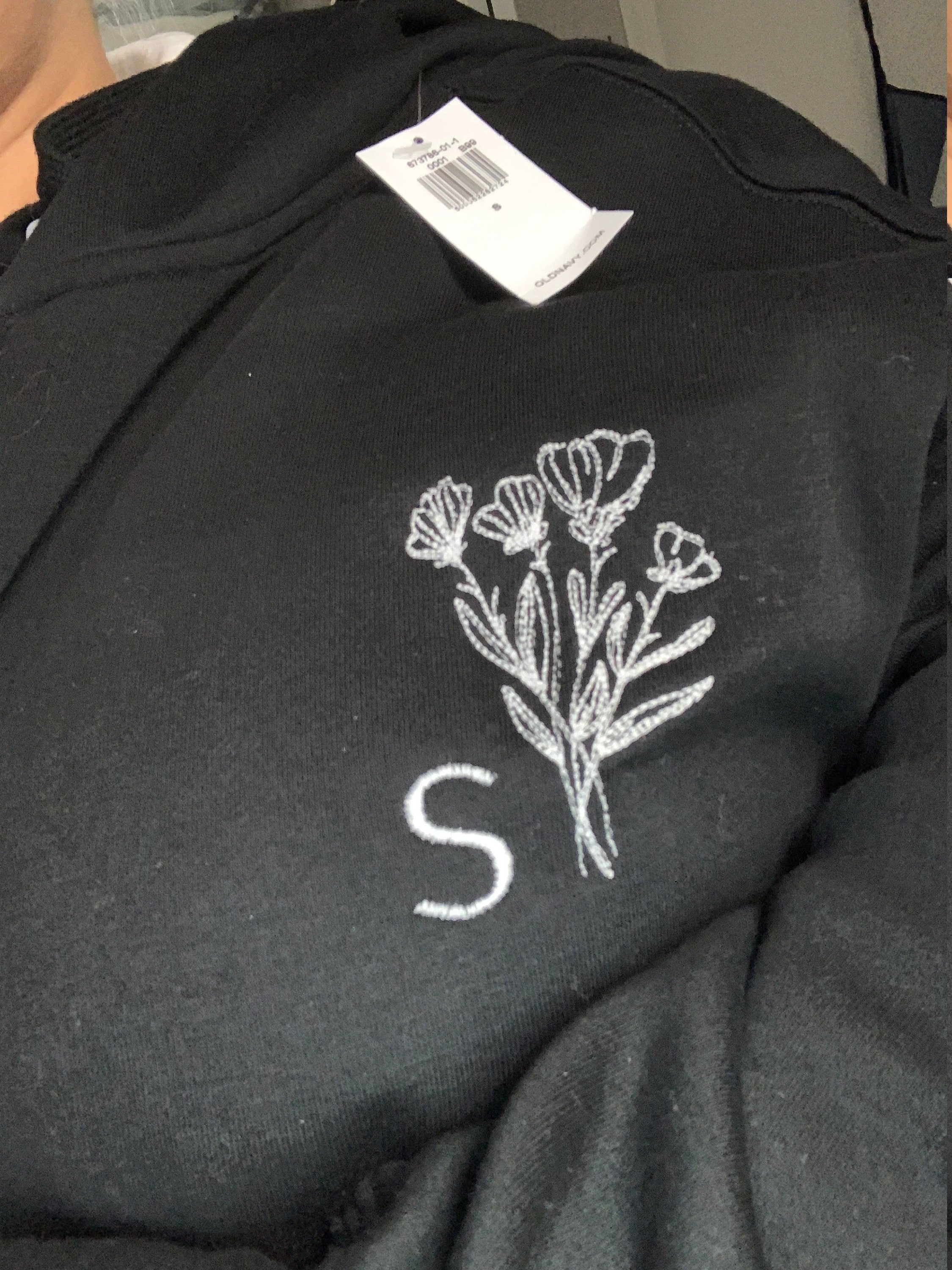 Customer photo for Floral line art - Embroidery design