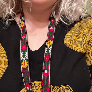 Lanyard Strap Keychain, Floral Key Holder, ID & Badge Holder, Keychain Lanyard, Mexican Lanyard for keys, Artisanal Lanyard