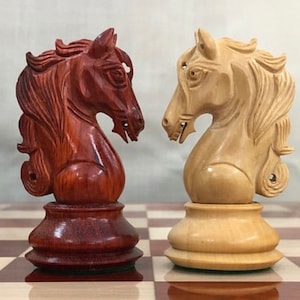 MELIA Outlet - Jeu d'échecs roulant en cuir - Option aimant - Jeu d'échecs de voyage en cuir véritable avec pièces en bois - STOCK B ou stock restant - France