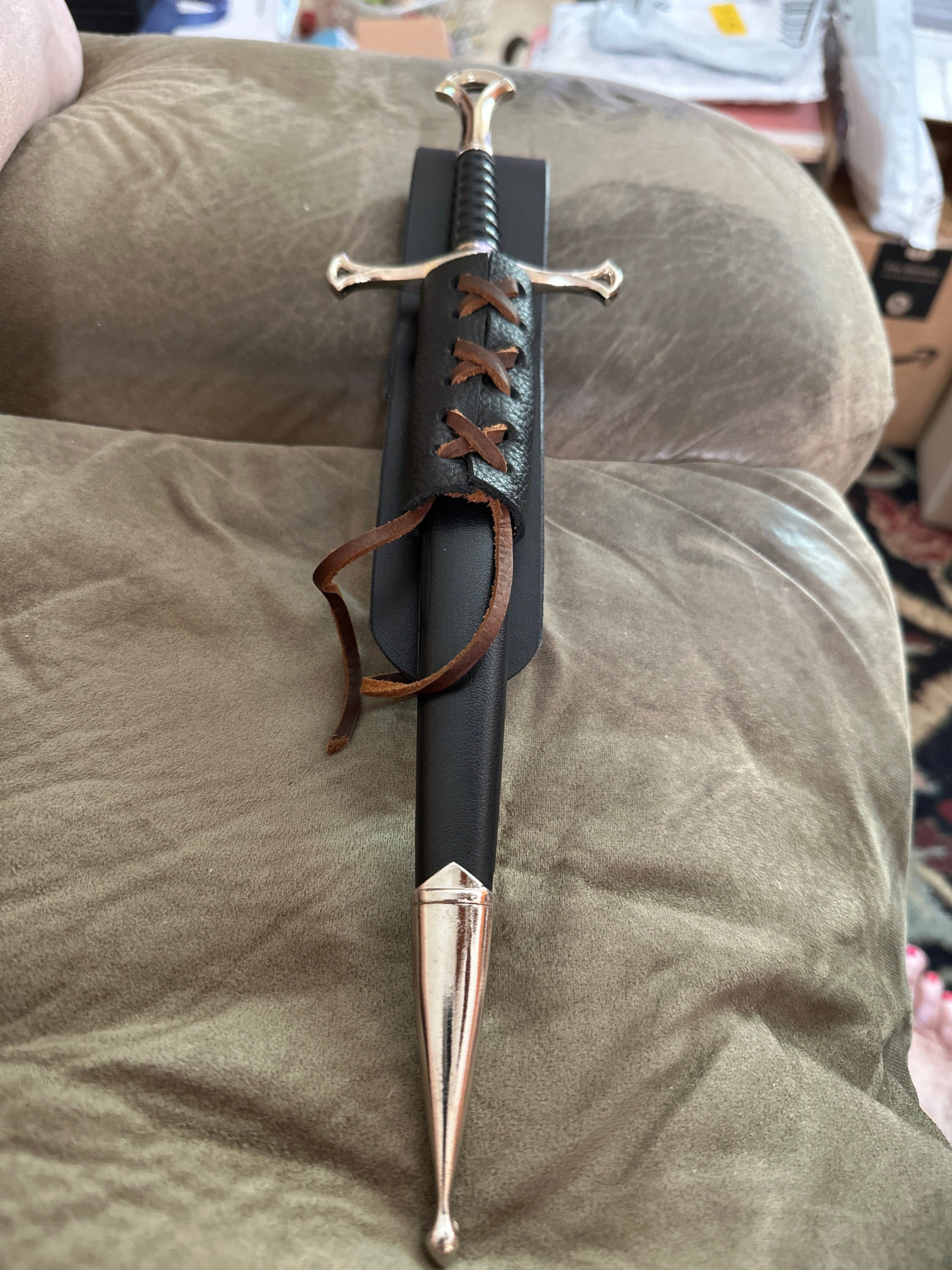 14&quot; Anduril Dagger with Sheath and Leather Frog. Short Sword, Knife Scabbard for Renaissance, Cosplay, Pirate, Medieval, Halloween, Birthday