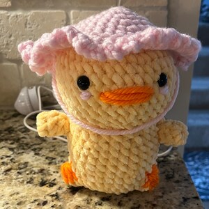 3 in 1 帽子をかぶった赤ちゃんアヒルのぬいぐるみ かぎ針編みパターン