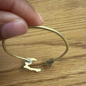 Dayana added a photo of their purchase