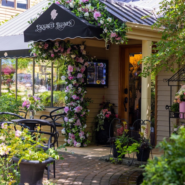 Fielegen Ghirlanda Di Rose Artificiali Con 20 Luci LED - 2,2 Metri - Alimentazione A Batteria - Per Matrimoni, San Valentino E Casa