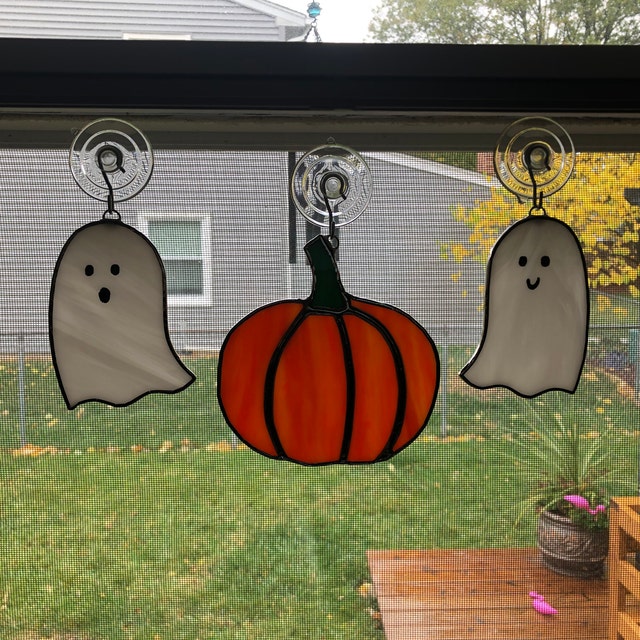 HAOSUM Fall Pumpkin Stained Glass Suncatcher - Handmade Window Hanging Decor For Halloween & Thanksgiving