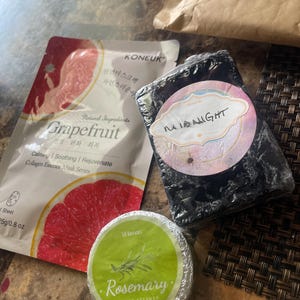 Derriana added a photo of their purchase