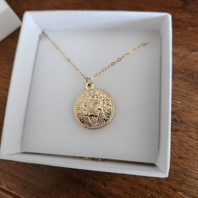 Virtute Tva Fiat Pax コイン(10mm) ゴールド ネックレス Gold Coin Necklace, Gold Filled Virtute Tva Fiat Pax in 