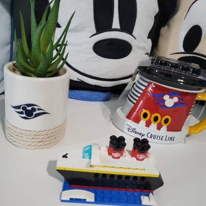 Isabelita added a photo of their purchase