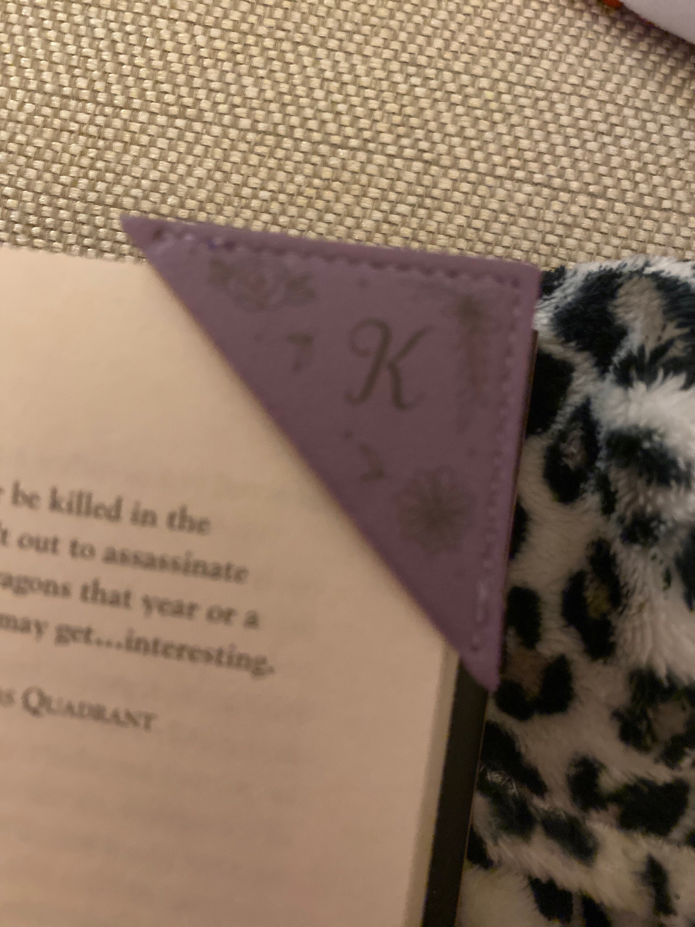 Personalized Corner Bookmark - Leather Corner Bookmark - Book lovers Bookmark Gifts - Unique Gift for Book Lovers - Name Bookmark Gifts