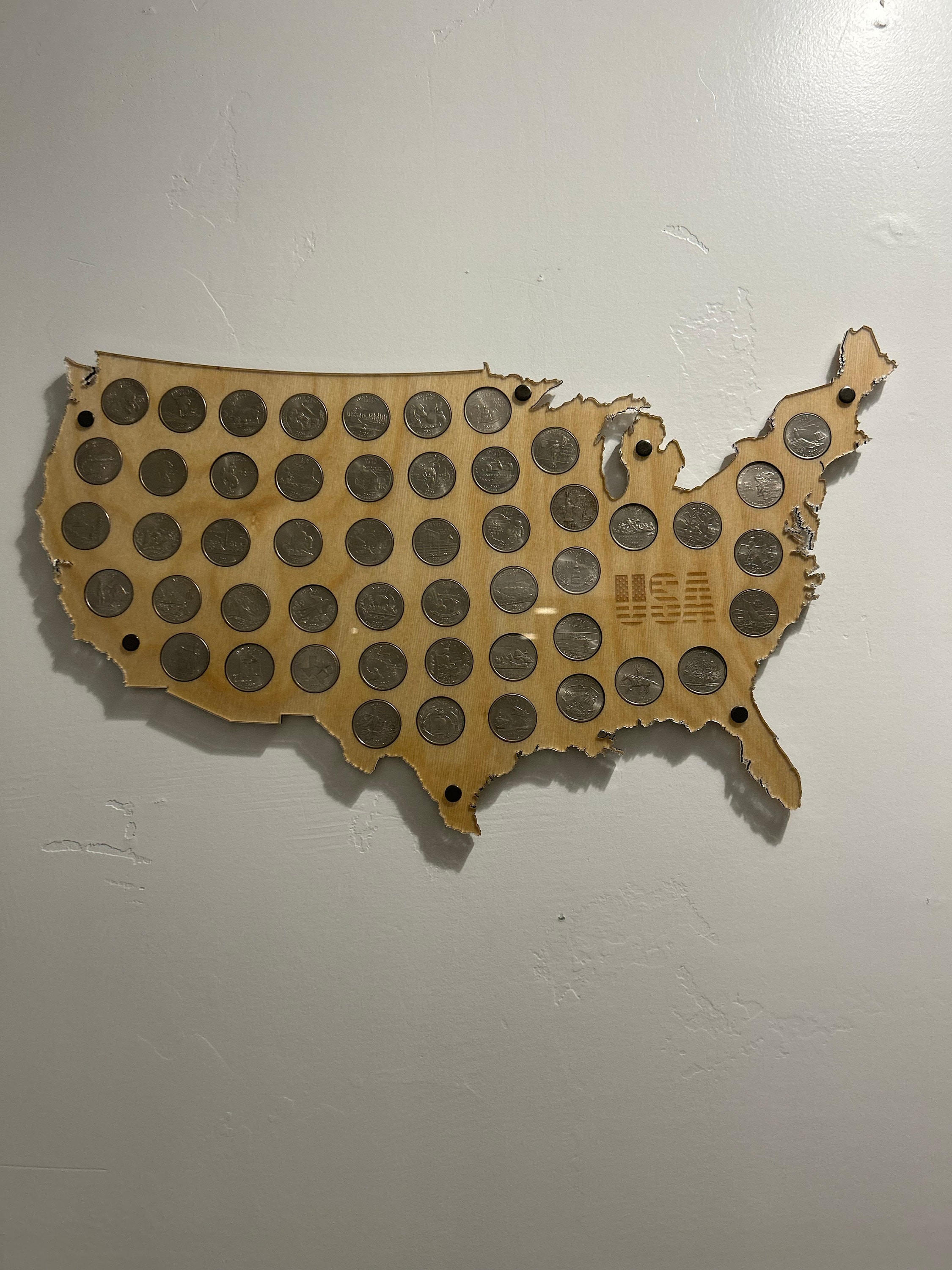 The US 50 State Quarter coin holder (for 50 or 56 coins), Wooden Map Display