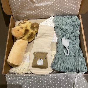 Taylor added a photo of their purchase