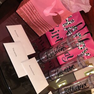 Tacarra added a photo of their purchase