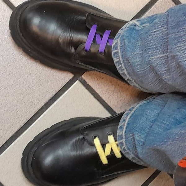 flat athletic shoelaces