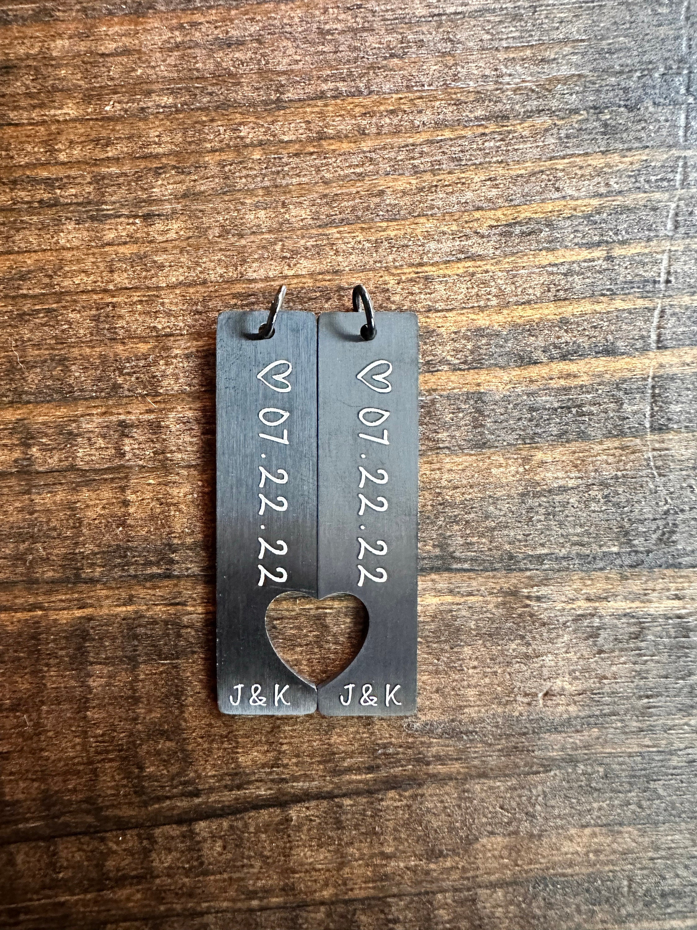 Benutzerdefinierte Paar Keychain Personalisierte Geschenk Für Freund Freundin Passenden Schlüsselanhänger Jahrestag Geschenke für Freund Valentinstag Geschenke