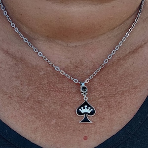 Pareja added a photo of their purchase