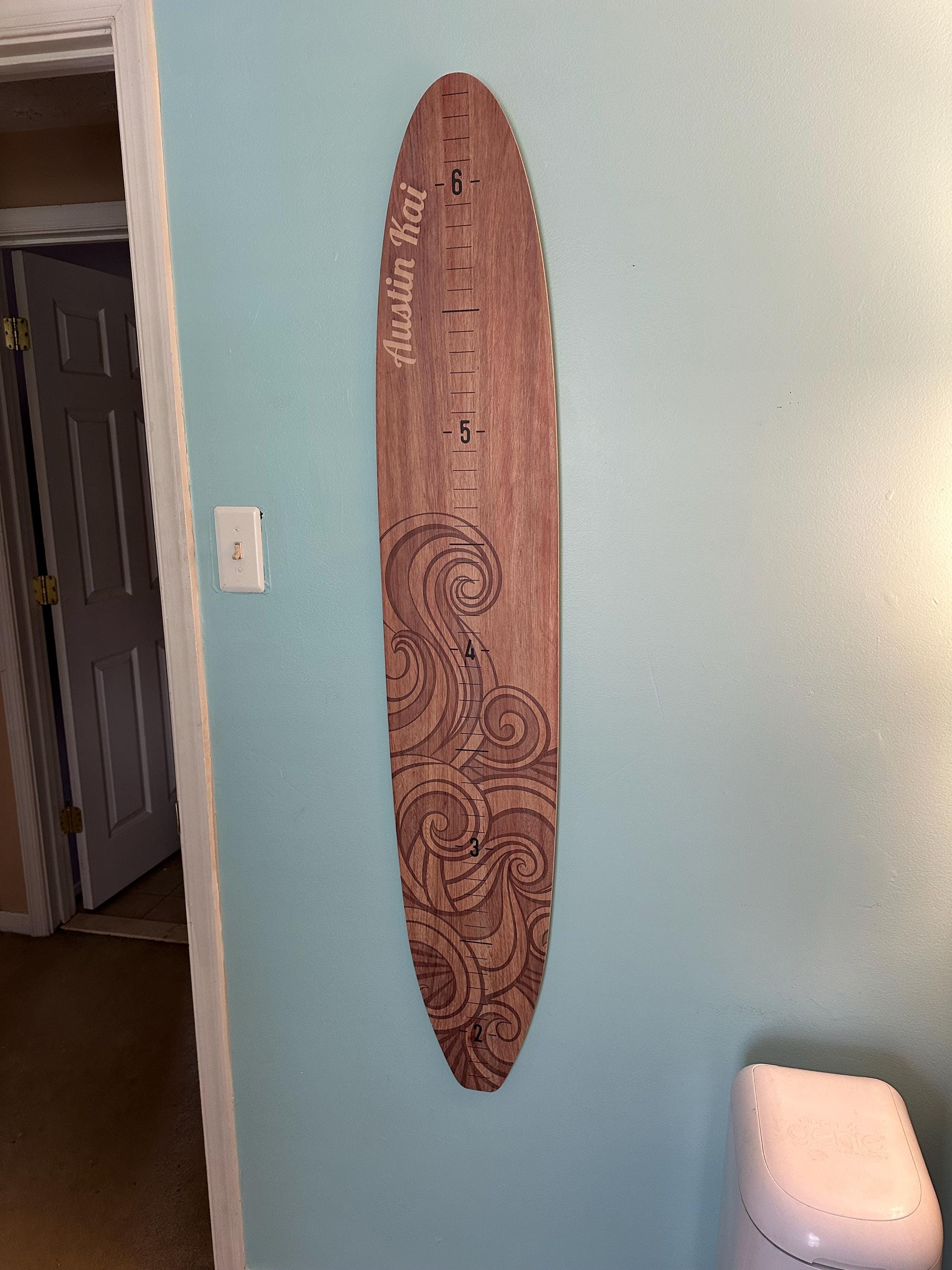 Surfbrett-Wachstumskarte, Holz-Höhentafel, Ozean-Dekor, Kinderzimmer-Dekor, Küsten-Kinderzimmer-Dekor, Surfbrett-Wandkunst, Strand-Themen, Junge, Mädchen, Lineal