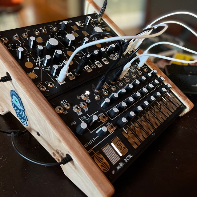 ほぼ未使用 make noise strega 0-ctrl スタンドセット Make Noise 2-tier Stand for 0-coast / Strega / 0-CTRL / in Two