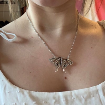 PREORDER--Stone Pearl Callie Necklace