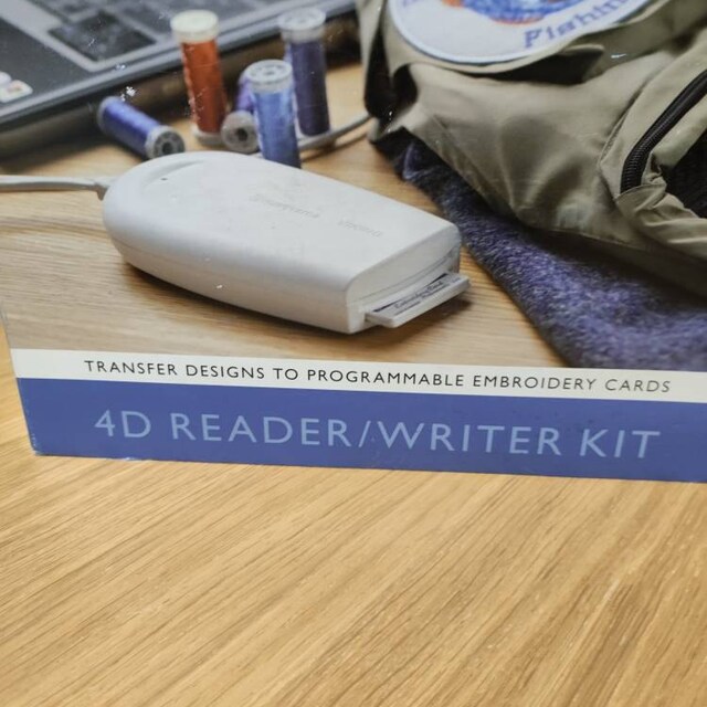 Husqvarna Viking USB 4D Reader/writer Kit for Rose Iris