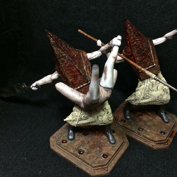 Pyramid Head - Silent Hill 2 - Mannequin (optional) - 1:10 Scale Figure ...