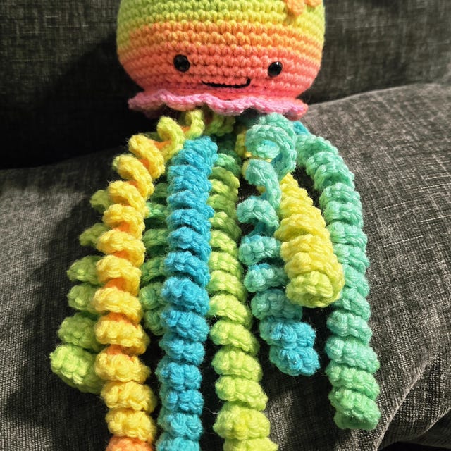 かぎ針編みのタコ編みぐるみパターン：LilCrochetLove（PDFパターン