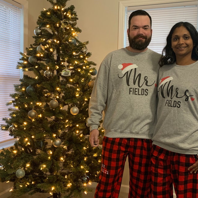 Our First Christmas Pajamas, Couples Christmas Pajamas, Matching Christmas  Pajamas, Mr and Mrs Couple Pajamas, Newlywed Christmas Pajamas -  Canada
