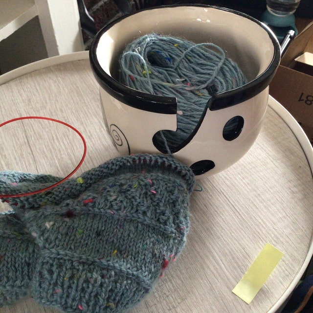 Handpainted Cat Yarn Bowlceramic Knitting Bowlyarn Bowl With Swirled  Holesknitting and Crochetcat Bowlyarn Holderyarn Organizer -  Israel