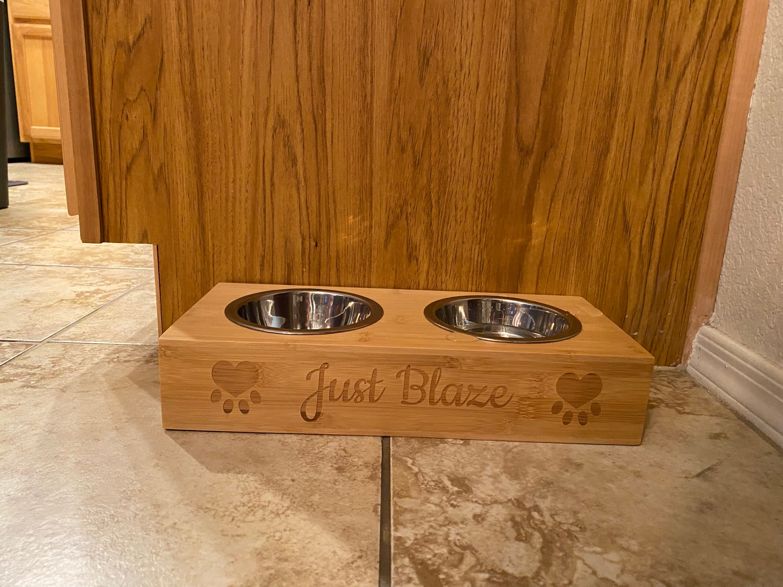 Personalisierte Hundenäpfe, Bambus Holz graviert personalisierte Hundenäpfe, personalisiertes Haustier Geschenk, personalisierte Haustiernäpfe Geschenk