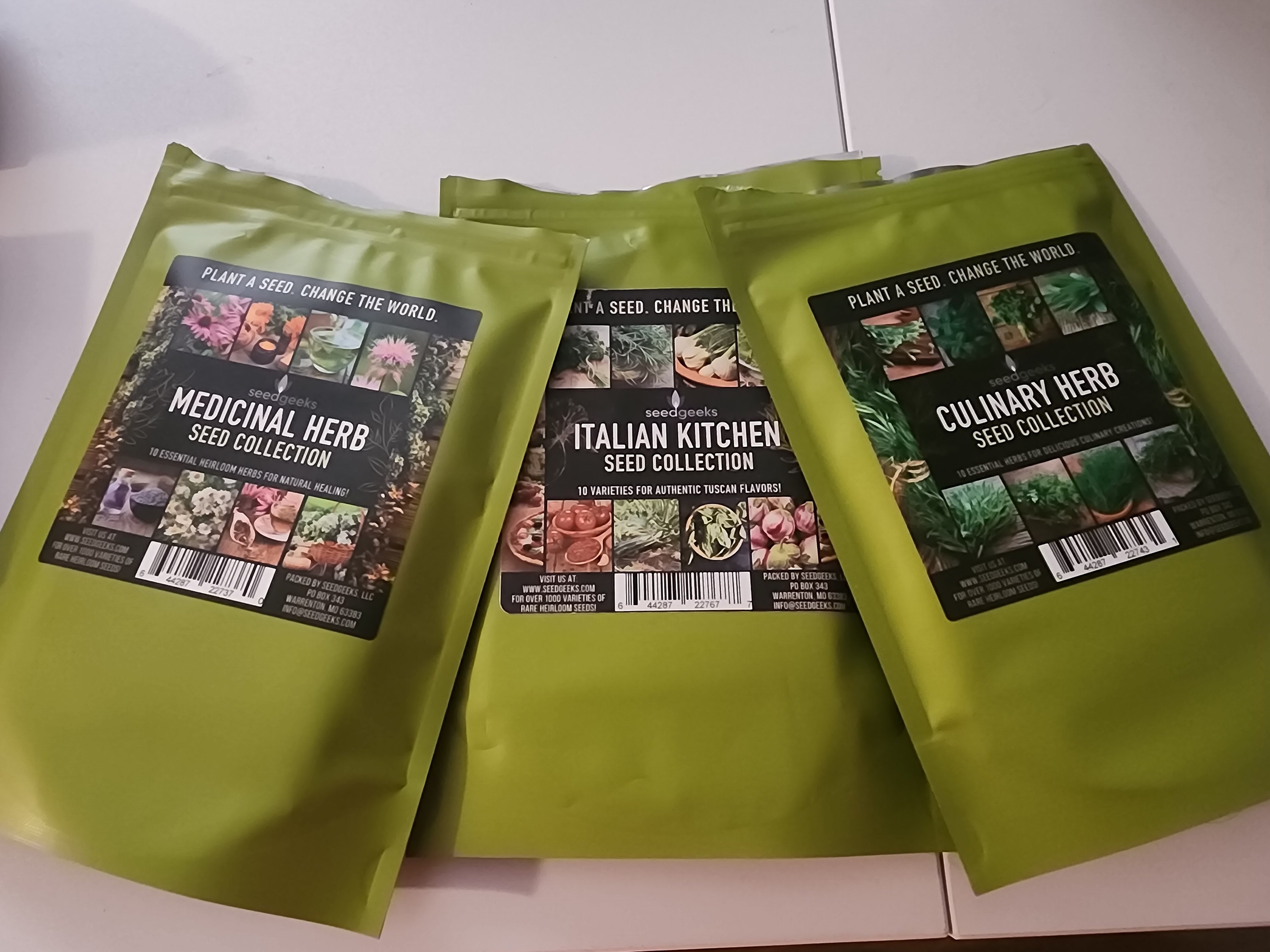 Medicinal Herb Seed Collection - 10 Essential Heirloom Medicinal Herbs, Gardener Gift, Gardening Gift, Stocking Stuffer, Non-GMO
