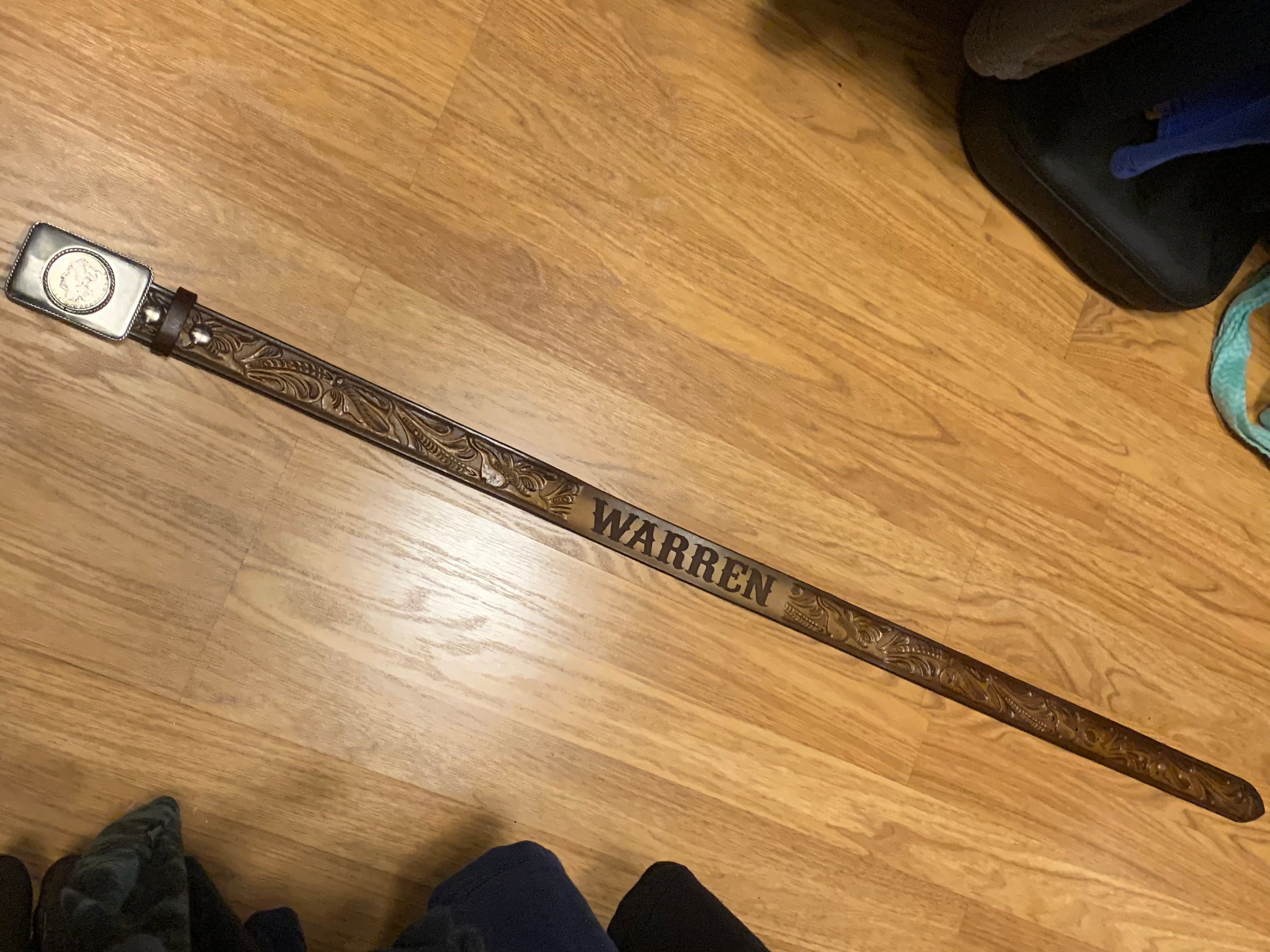 Name Belt. Western Design NBT929 - Belt is 1 1/2&quot; wide - Includes name in center back, removable utility buckle & leather keeper