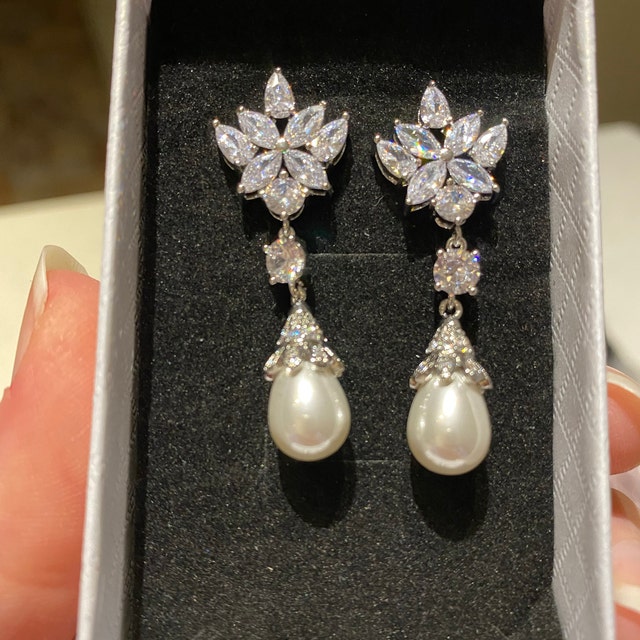 ☆TATIANA☆ Classic Half Pearl EarringsEC1696 Royalty Replica Princess Diana Floral Cubic Zirconia Cubic
