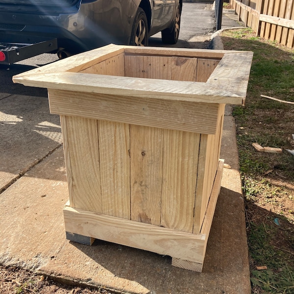 DIY 2x4 Planter Box | PDF Download | Building Plans | 2x4 Outdoor ...